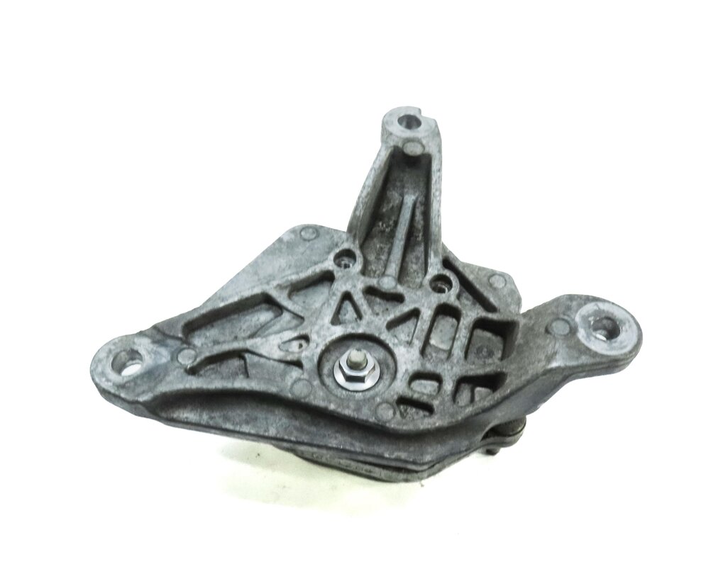 2013 AUDI A5 B8 8T 2.0L TURBO CPMA ENGINE AUTO AWD TRANSMISSION MOUNT 8K0399151