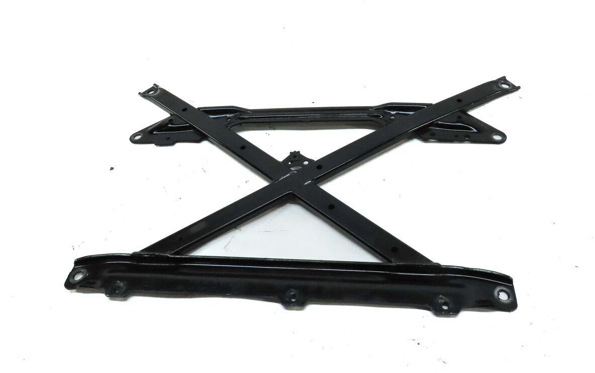 Thumbnail 5: 2013 AUDI A5 B8 8T FRONT CROSSMEMBER MOUNT BRACE BAR SUPPORT BRACKET 8K1399345B