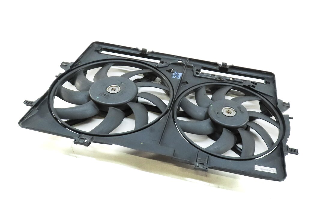 Thumbnail 1: 09-17 AUDI A4 A5 Q5 S4 (B8 8T 8R) 2.0L 3.0L 3.2L RADIATOR COOLING FAN w/ SHROUD