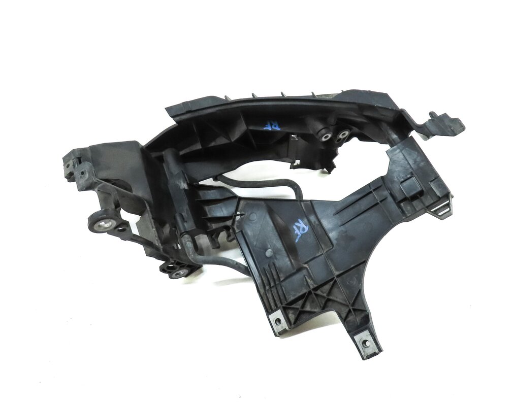 2013 AUDI A5 (B8 8T) FRONT RIGHT PASSENGER HEADLIGHT HEAD LIGHT MOUNT BRACKET
