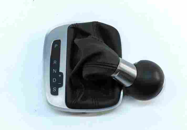 Thumbnail 2: 13 AUDI A5 COUPE (B8 8T) 2.0T AWD AUTOMATIC TRANSMISSION SHIFT KNOB w/ BOOT