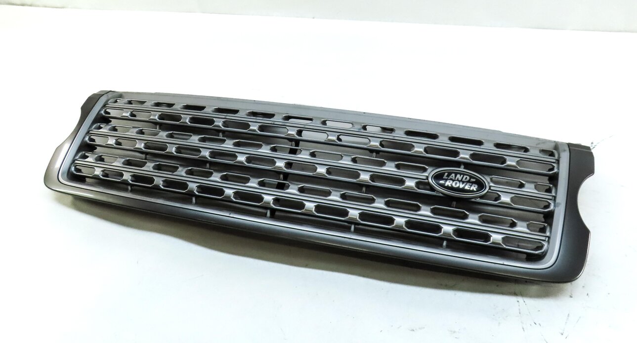 13-17 LAND RANGE ROVER (L405) FRONT UPPER CENTER HOOD PRIMARY GRILLE (SILVER)