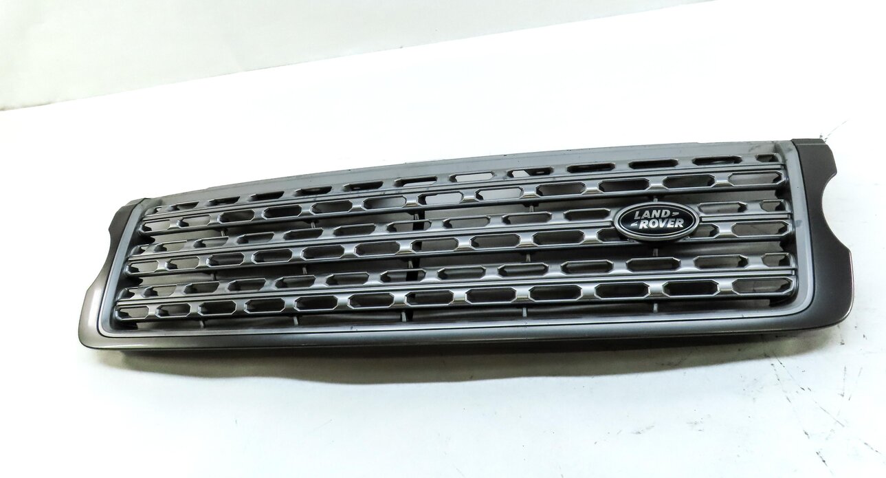 Thumbnail 2: 13-17 LAND RANGE ROVER (L405) FRONT UPPER CENTER HOOD PRIMARY GRILLE (SILVER)