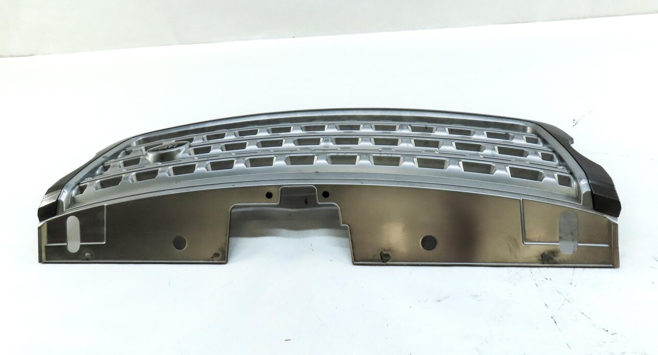 Thumbnail 4: 13-17 LAND RANGE ROVER (L405) FRONT UPPER CENTER HOOD PRIMARY GRILLE (SILVER)