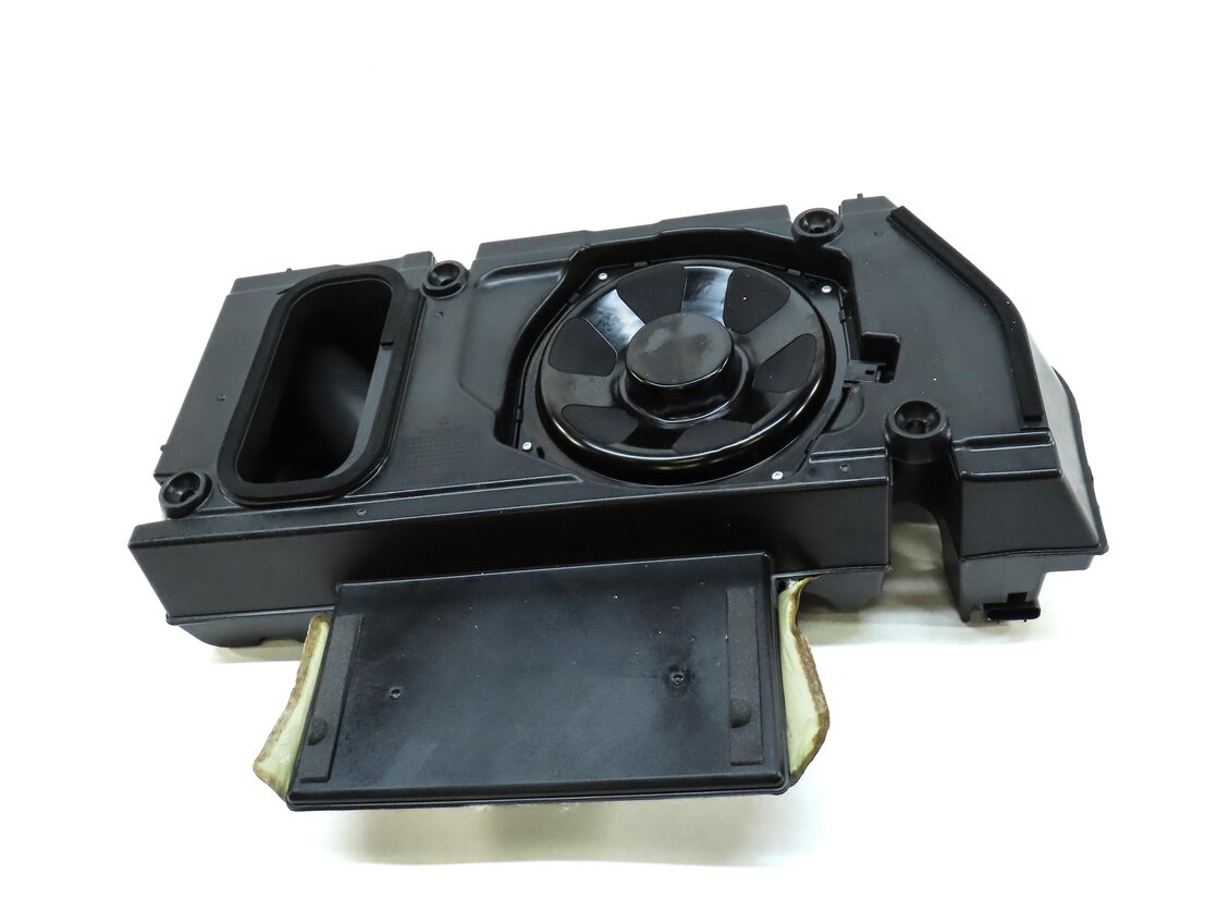 Thumbnail 2: 2013 LAND RANGE ROVER L405 RADIO STEREO SUBWOOFER SUB WOOFER SPEAKER CPLA18808CA