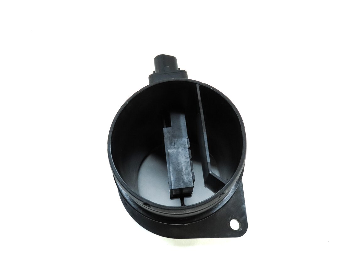 Thumbnail 3: 2013-2019 JAGUAR LAND ROVER F-TYPE XF LR4 ROVER SPORT - MASS AIR FLOW SENSOR