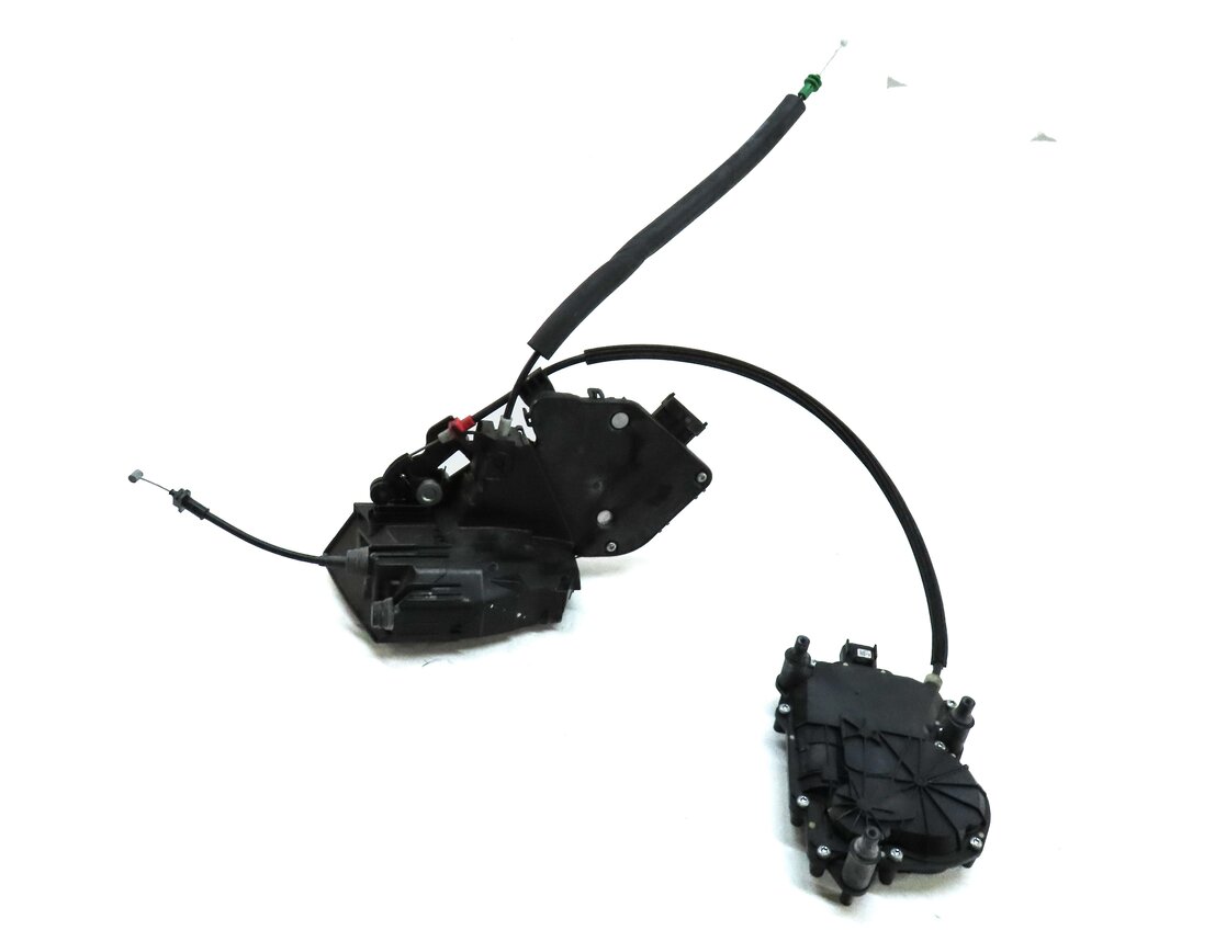 Thumbnail 1: 2013-2022 LAND ROVER DISCOVERY RANGE ROVER SPORT - LEFT REAR PASSIVE DOOR LATCH
