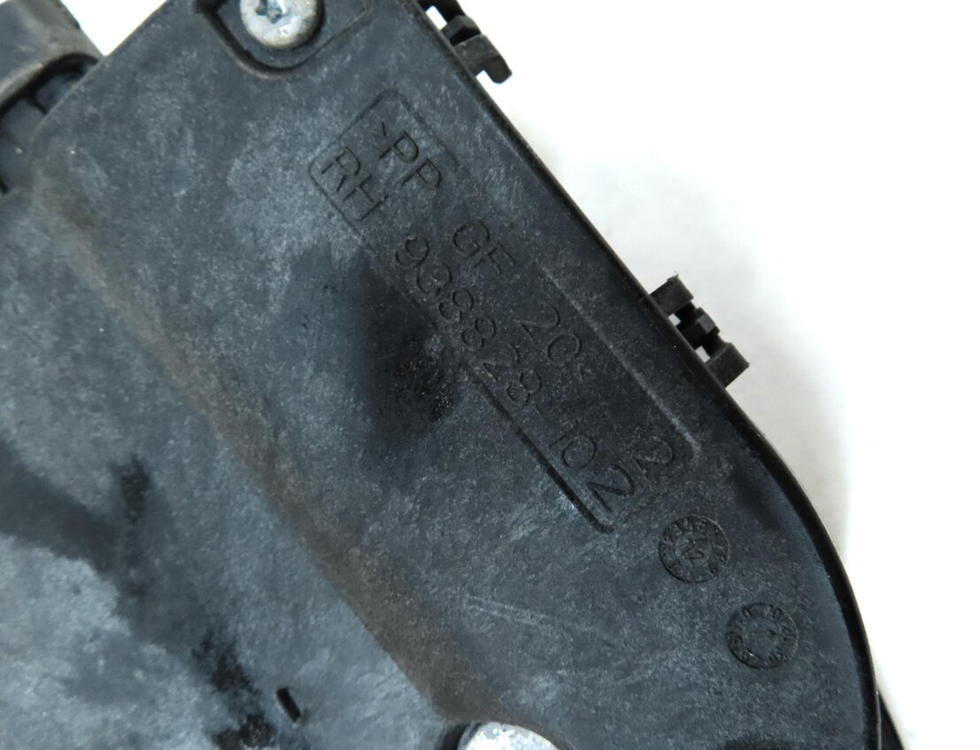 Thumbnail 9: 2013-2022 LAND ROVER DISCOVERY RANGE ROVER SPORT - LEFT REAR PASSIVE DOOR LATCH