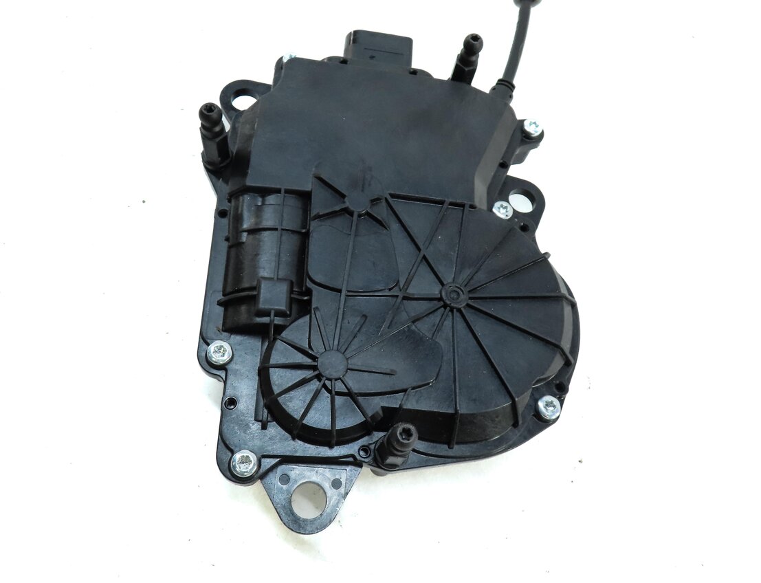 Thumbnail 6: 2013 LAND RANGE ROVER (L405) REAR LEFT TRUNK LOCK LATCH w/ ACTUATOR MOTOR