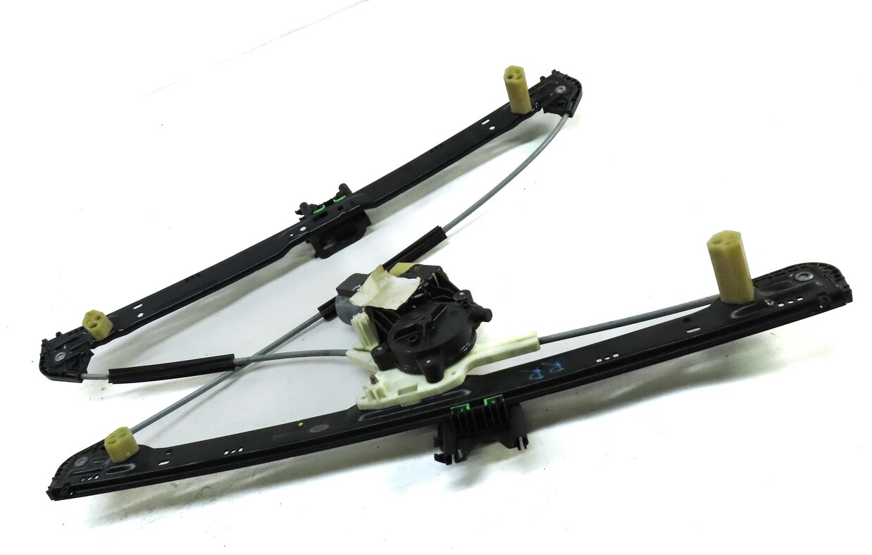 Thumbnail 3: 2013-2017 RANGE ROVER (L405) RIGHT REAR WINDOW REGULATOR w/ MOTOR