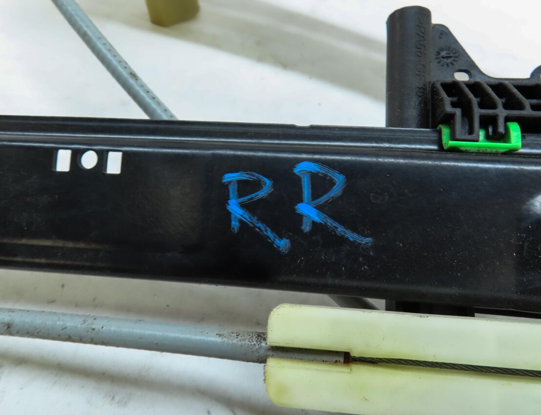 Thumbnail 7: 2013-2017 RANGE ROVER (L405) RIGHT REAR WINDOW REGULATOR w/ MOTOR