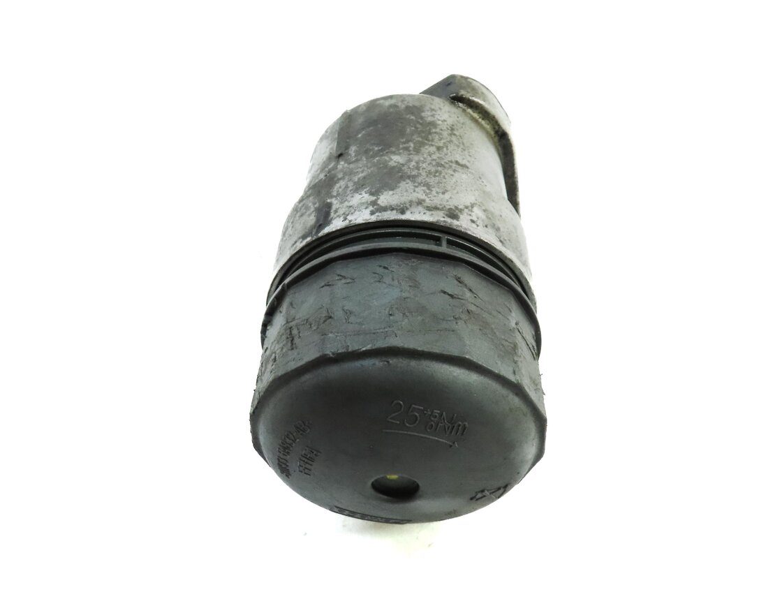 Thumbnail 4: 2013 LAND RANGE ROVER (L405) 5.0L NON-SUPER ENGINE OIL FILTER HOUSING w/ CAP