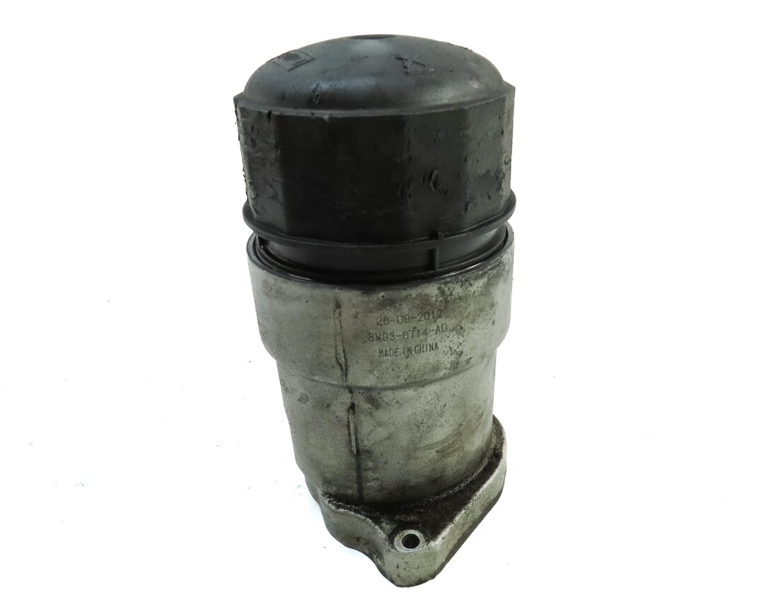 Thumbnail 6: 2013 LAND RANGE ROVER (L405) 5.0L NON-SUPER ENGINE OIL FILTER HOUSING w/ CAP