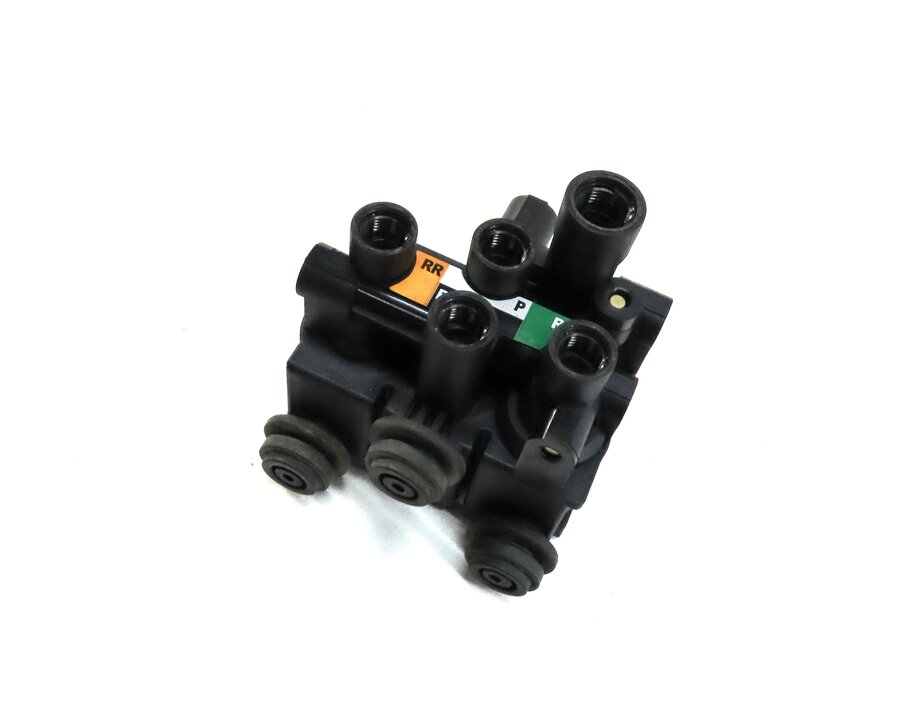 2013 LAND RANGE ROVER (L405) REAR AIR SUSPENSION TRANSFER RELIEF VALVE BLOCK