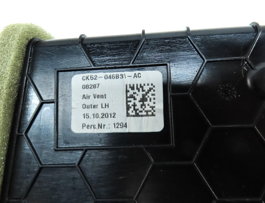 Thumbnail 6: 2013 LAND RANGE ROVER (L405) FRONT LEFT DRIVER OUTER A/C HEATER AIR VENT SILVER