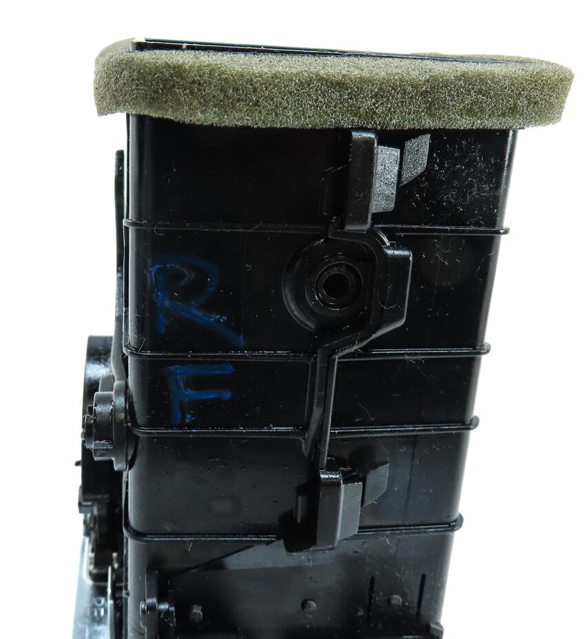 Thumbnail 6: 2013 LAND RANGE ROVER (L405) FRONT RIGHT PASSENGER OUTER A/C HEATER AIR VENT