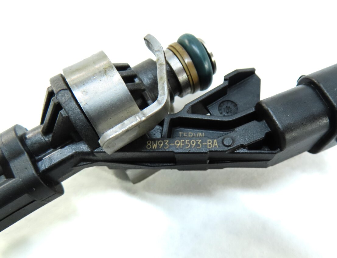 Thumbnail 5: 2010-2017 JAGUAR RANGE ROVER SPORT (L320 L322 L405 L494) 5.0L FUEL INJECTOR SET8