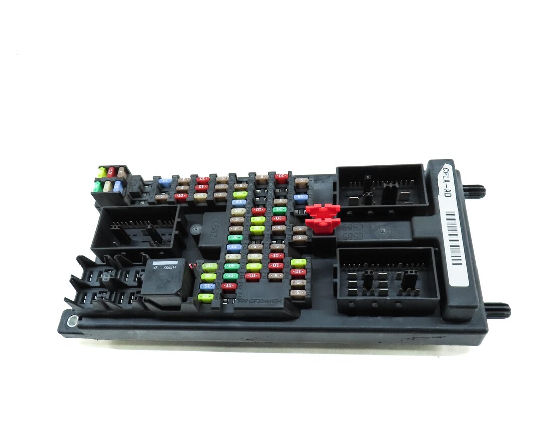 Thumbnail 2: 2013 LAND RANGE ROVER (L405) FRONT RIGHT DASH RELAY FUSE BOX CPLA14F0141AD
