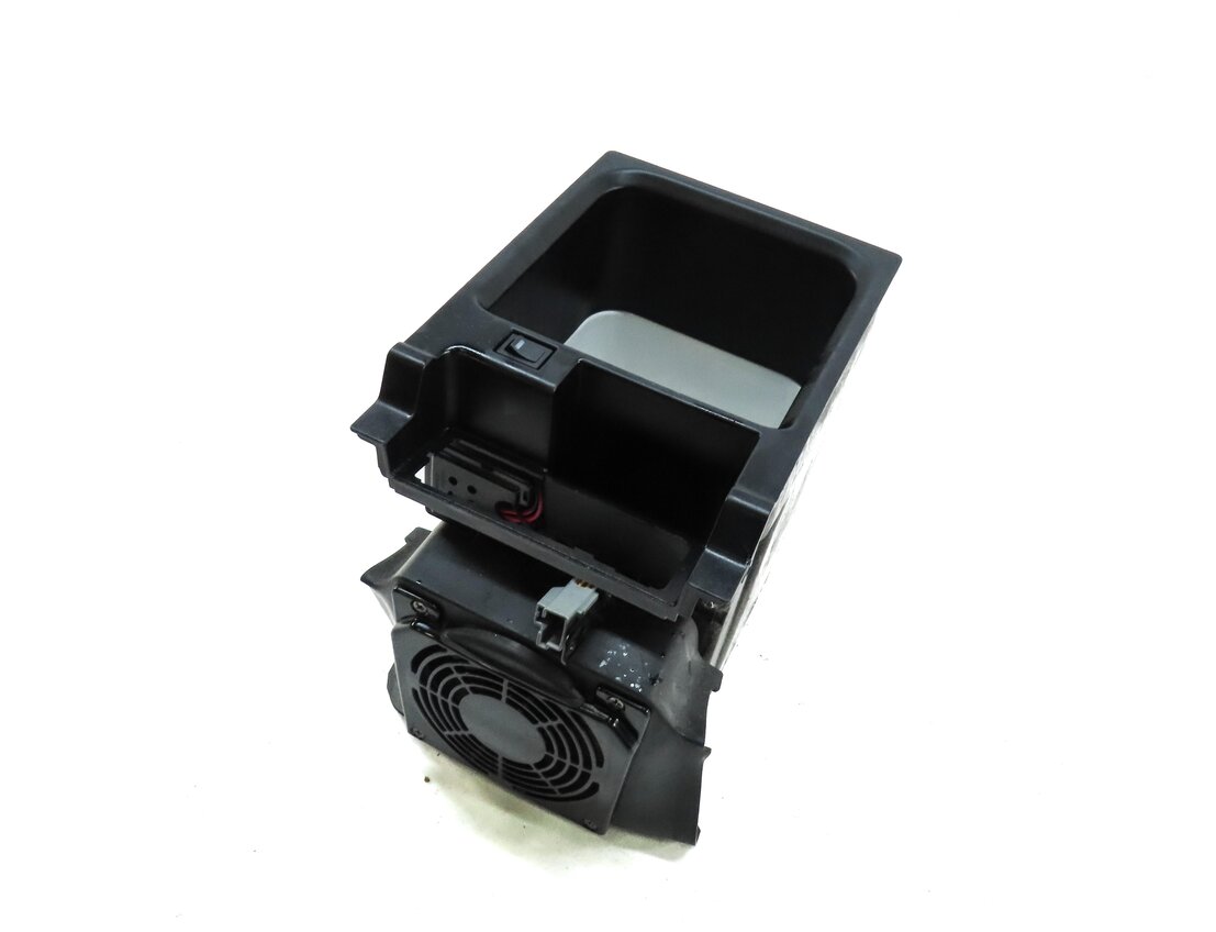 Thumbnail 1: 2013-2019 RANGE ROVER (L405) FRONT CENTER CONSOLE REFRIGERATOR STORAGE COOLER