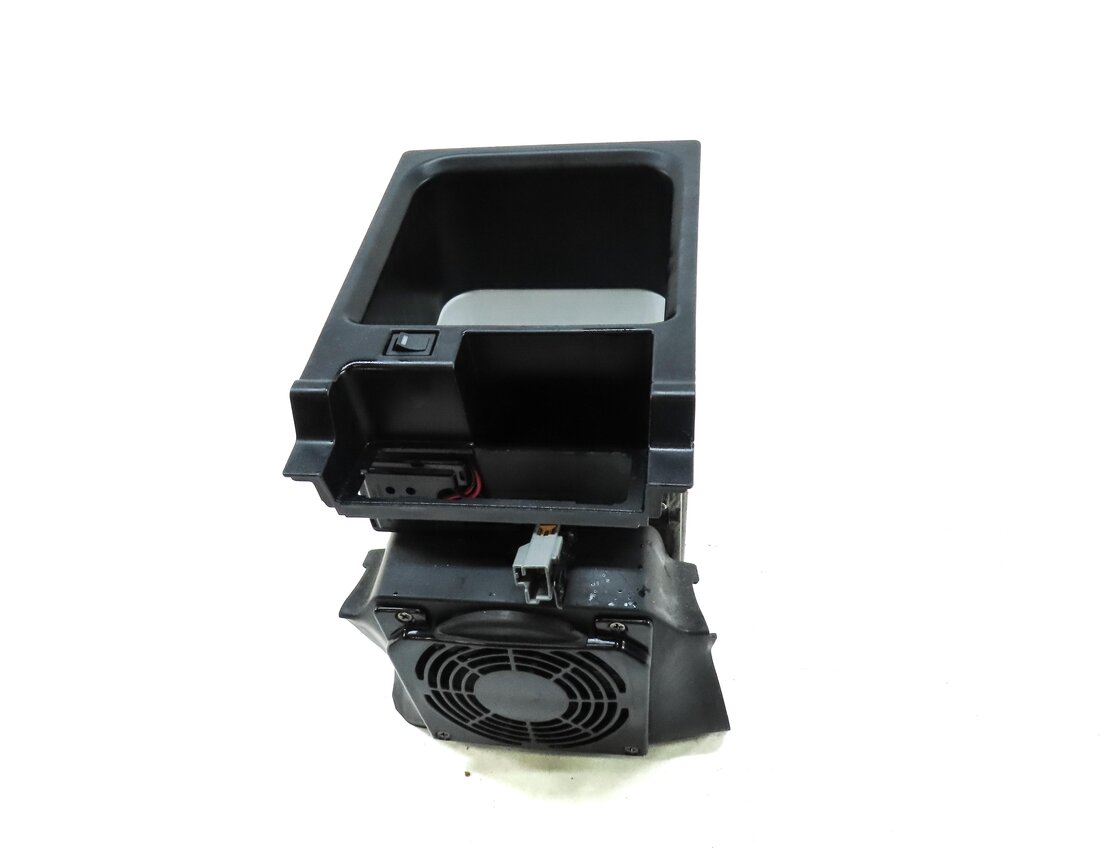 Thumbnail 2: 2013-2019 RANGE ROVER (L405) FRONT CENTER CONSOLE REFRIGERATOR STORAGE COOLER