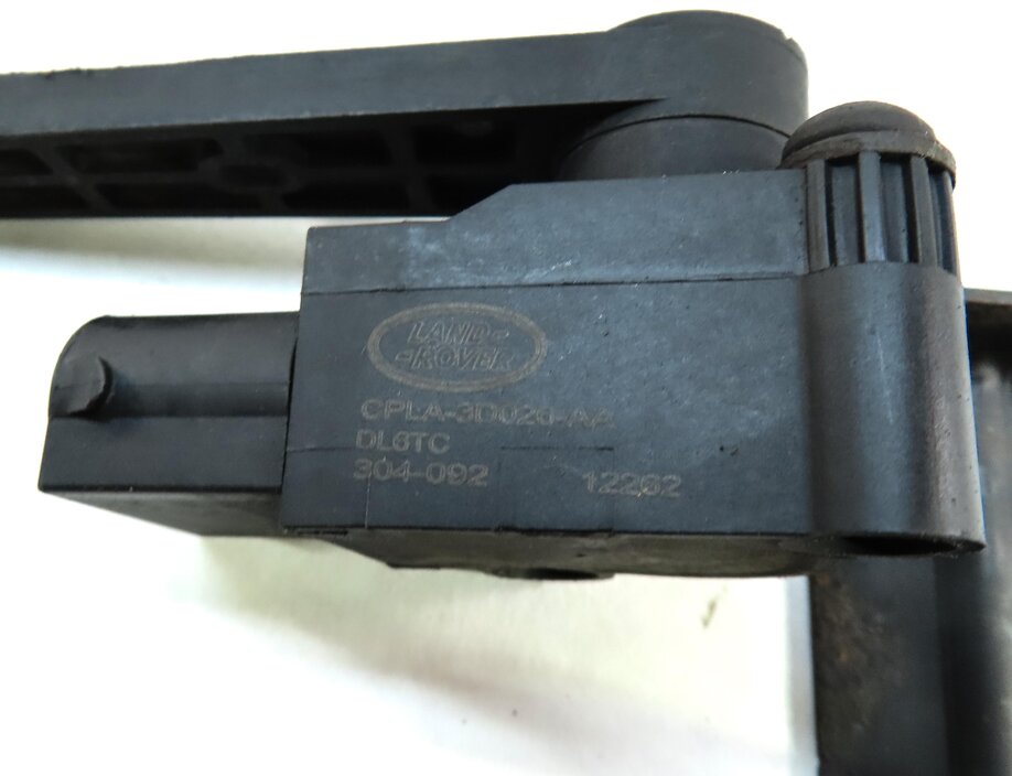 Thumbnail 5: 2013 LAND RANGE ROVER L405 FRONT RIGHT PASSENGER SUSPENSION HEIGHT LEVEL SENSOR