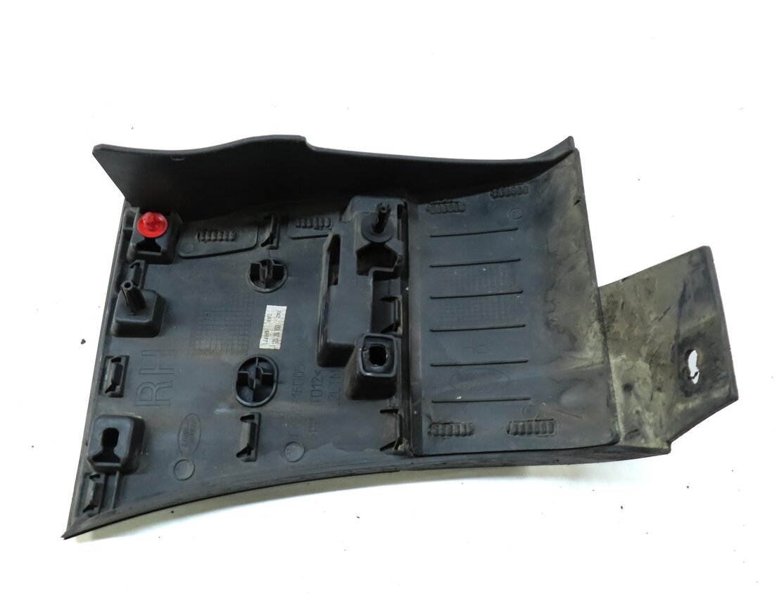 Thumbnail 6: 2013 LAND RANGE ROVER (L405) FRONT RIGHT FENDER MOULDING TRIM (CAUSEWAY GRAY)