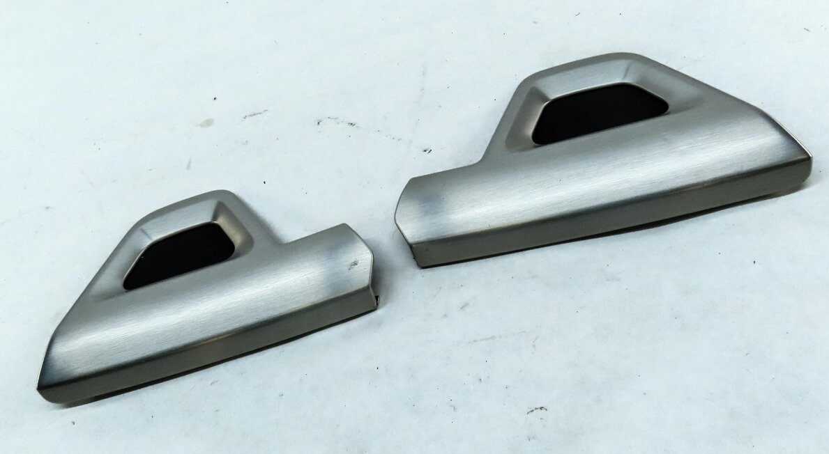 Thumbnail 3: 2013 LAND RANGE ROVER (L405) FRONT LEFT RIGHT CONSOLE TRIM SET BRUSHED ALUMINUM