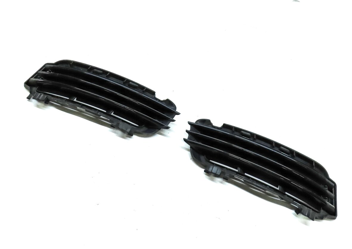 Thumbnail 1: 2013 RANGE ROVER (L405) FRONT LEFT RIGHT LOWER BUMPER GRILLE AIR VENT TRIM GRAY