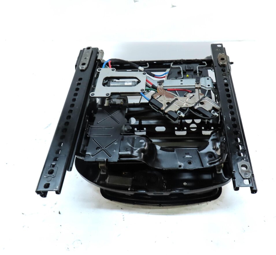 Thumbnail 5: 2012-2014 640i 650i M6 COUPE (F13) FRONT LEFT DRIVER SEAT TRACK w/ ADJUST MOTORS