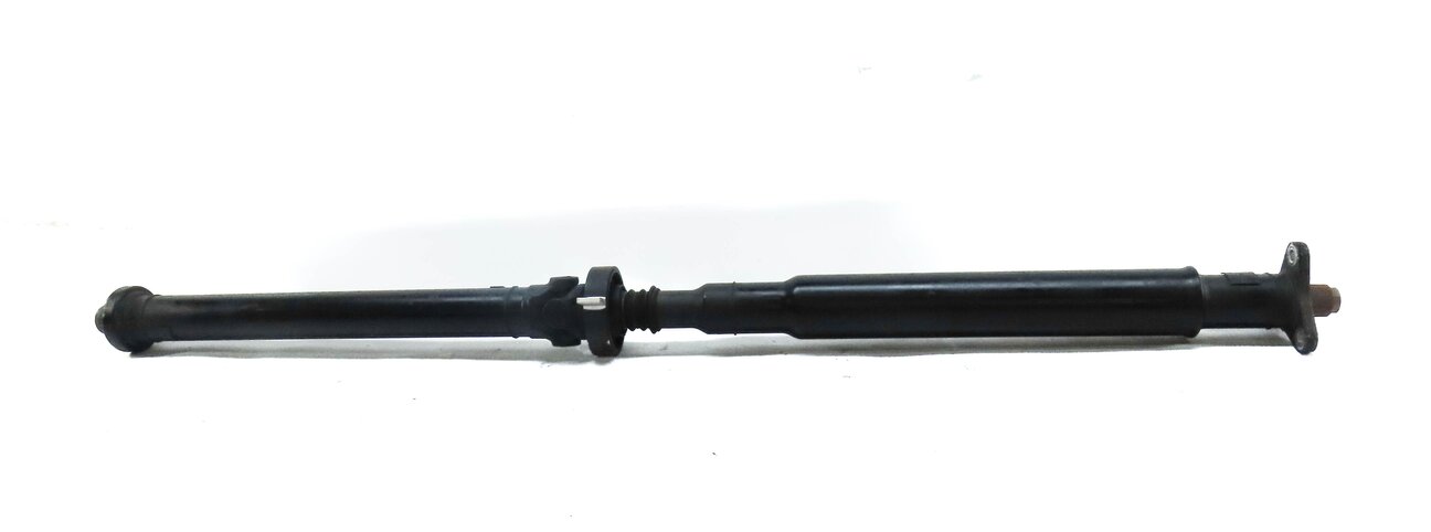 Thumbnail 2: 12-18 BMW 640i (F12 F13) RWD 3.0L 2-DOOR REAR DRIVESHAFT DRIVELINE DRIVE SHAFT