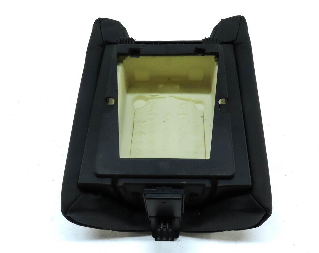 Thumbnail 8: 2012 BMW 640i COUPE (F13) REAR SEAT CENTER INSERT LID (BLACK DAKOTA LEATHER)