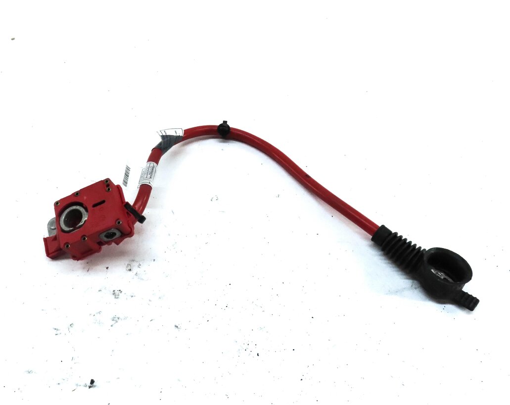Thumbnail 2: 2012 BMW 640i COUPE (F13) POSITIVE BATTERY CABLE w/ BLOWOUT FUSE & TERMINAL