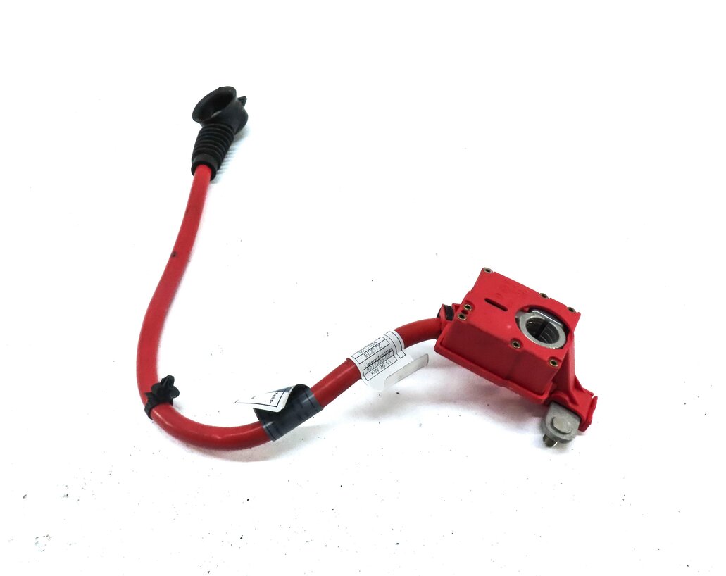 Thumbnail 4: 2012 BMW 640i COUPE (F13) POSITIVE BATTERY CABLE w/ BLOWOUT FUSE & TERMINAL