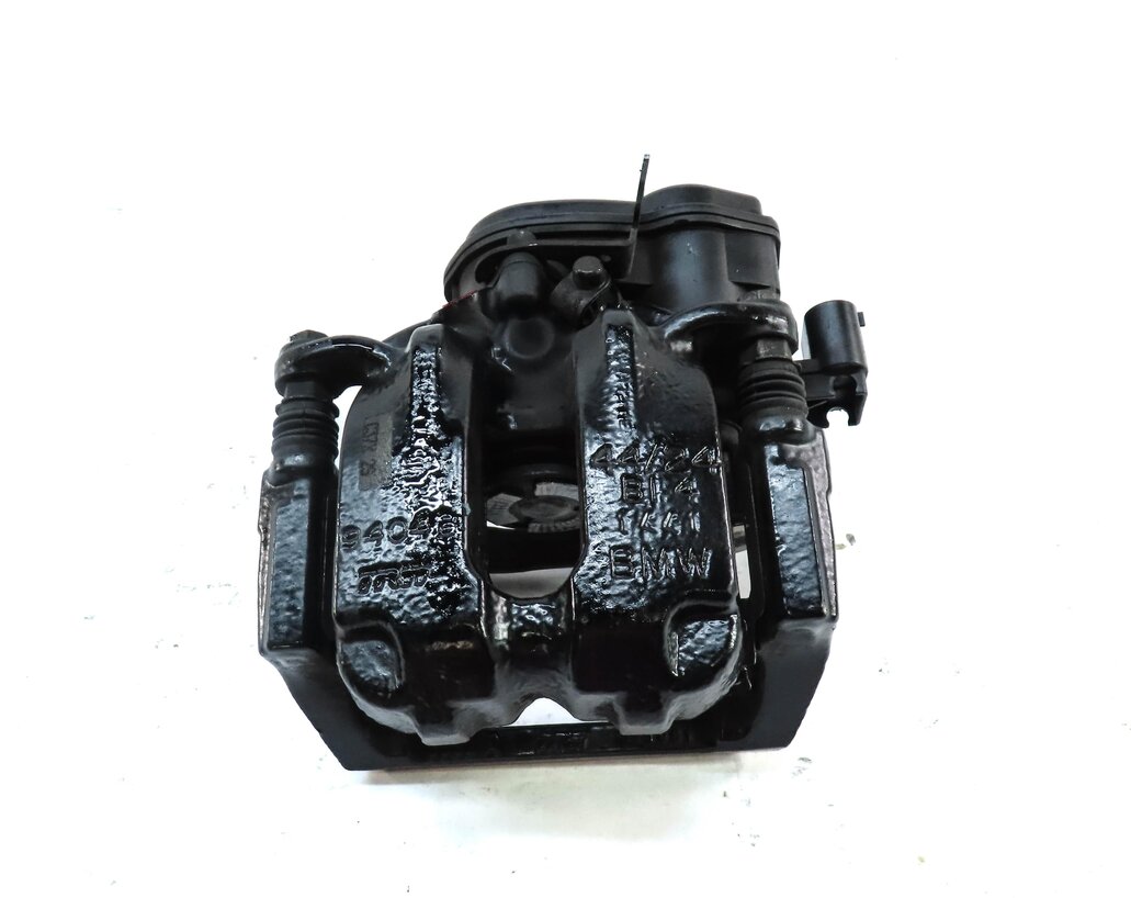 Thumbnail 2: 2012-2019 BMW 640i 650i (F06 F12 F13) REAR RIGHT PASSENGER M-SPORT BRAKE CALIPER