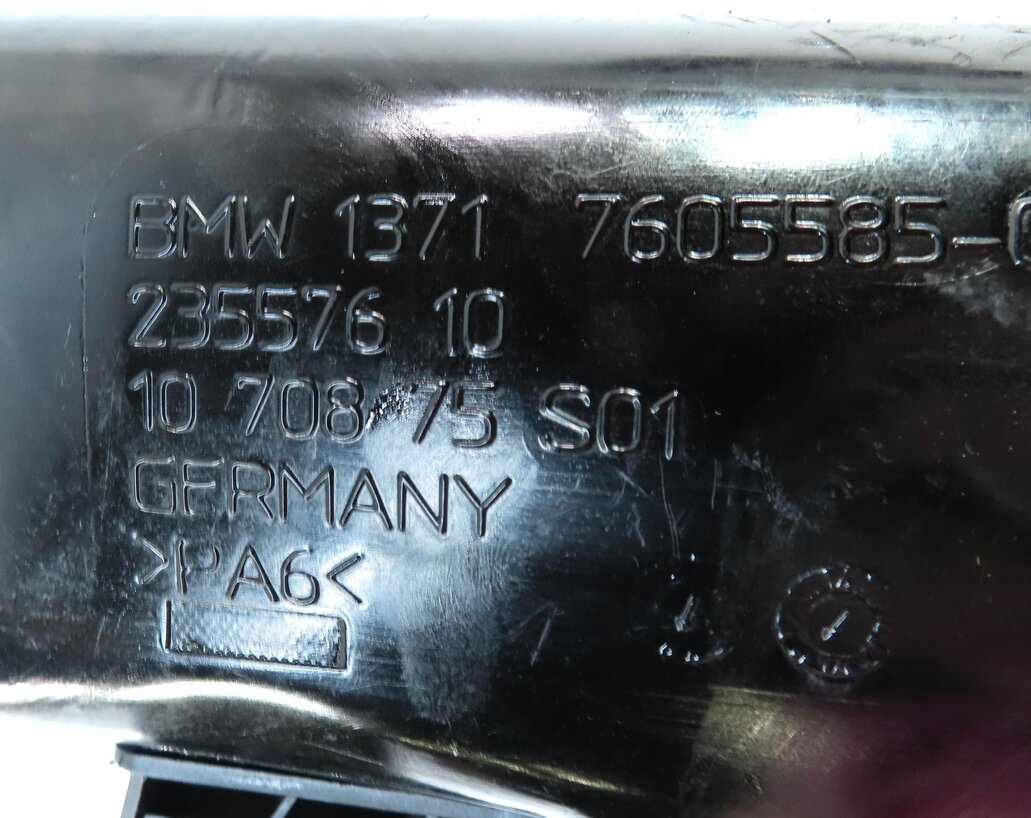 Thumbnail 7: 2012 BMW 640i COUPE (F13) 3.0L TURBO N55 ENGINE UPPER AIR INTAKE HOSE PIPE
