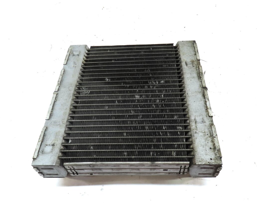 Thumbnail 5: 2010-2019 BMW 535i 550i 640i 740i 750i 760i (F01 F06 F07 F10) ENGINE OIL COOLER