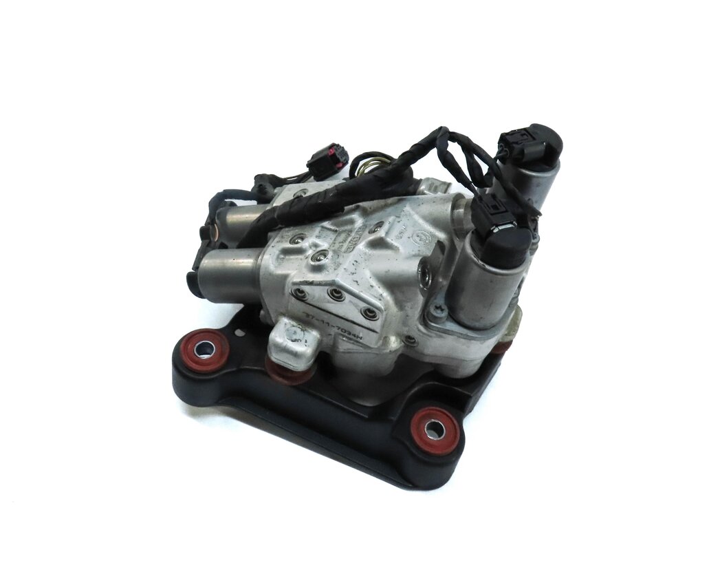 2012 BMW 640i COUPE (F13) DYNAMIC DRIVE VALVE BLOCK 37146775258