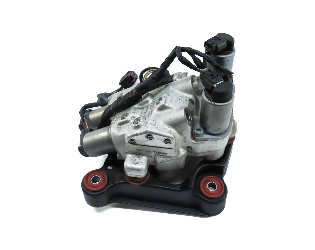 Thumbnail 2: 2012 BMW 640i COUPE (F13) DYNAMIC DRIVE VALVE BLOCK 37146775258