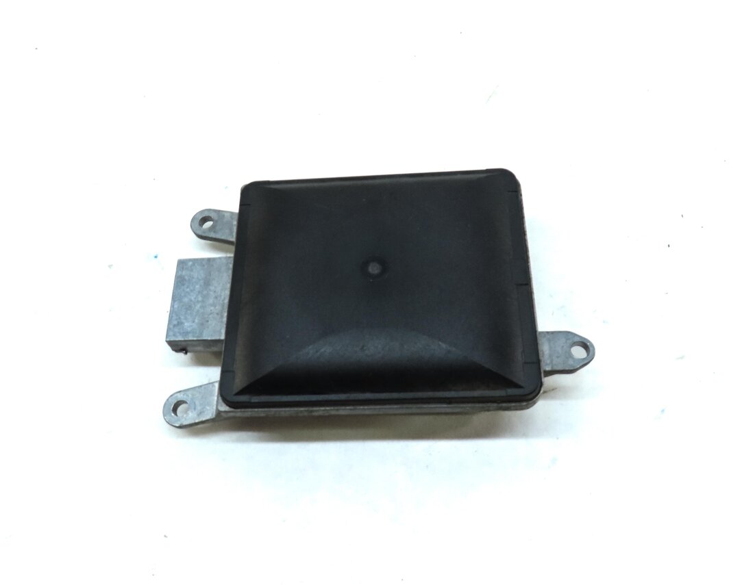 Thumbnail 5: 2012-2015 AUDI A6 S6 (C7) RIGHT PASSENGER REAR BLIND SPOT ALERT MODULE (MASTER)