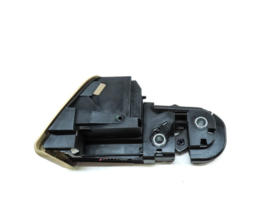 Thumbnail 5: 2015 AUDI A6 (C7) REAR LEFT SEAT RELEASE HANDLE (BEIGE)