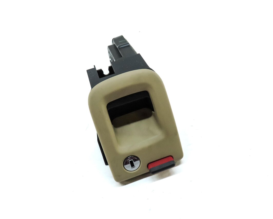 2015 AUDI A6 (C7) REAR RIGHT SEAT RELEASE HANDLE (BEIGE)