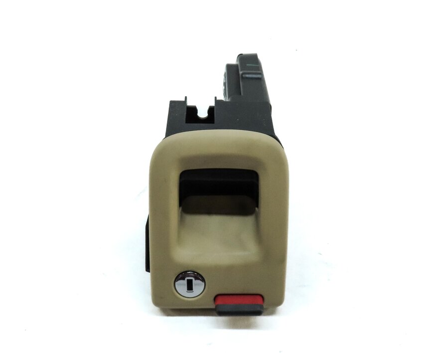Thumbnail 2: 2015 AUDI A6 (C7) REAR RIGHT SEAT RELEASE HANDLE (BEIGE)