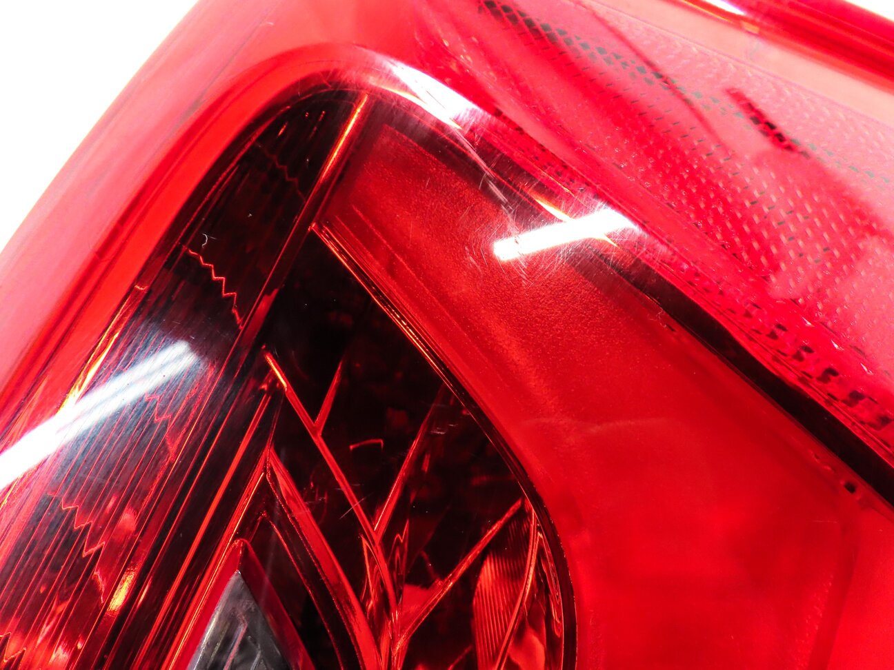 Thumbnail 8: 2012-2015 AUDI A6 S6 (C7) RIGHT PASSENGER OUTER TAILLIGHT BRAKE LIGHT LAMP (LED)