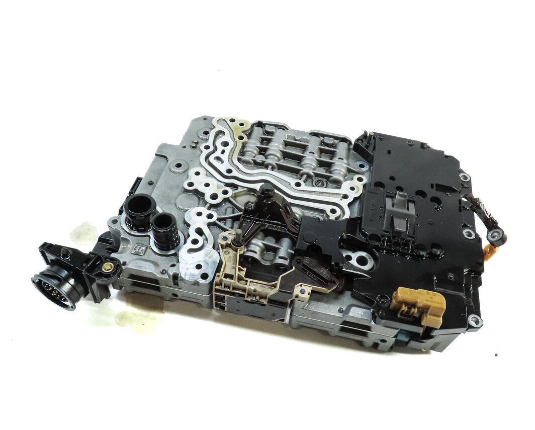 2013-2015 AUDI A6 A7 (C7 4G8) 3.0L AWD QUATTRO - TRANSMISSION VALVE BODY