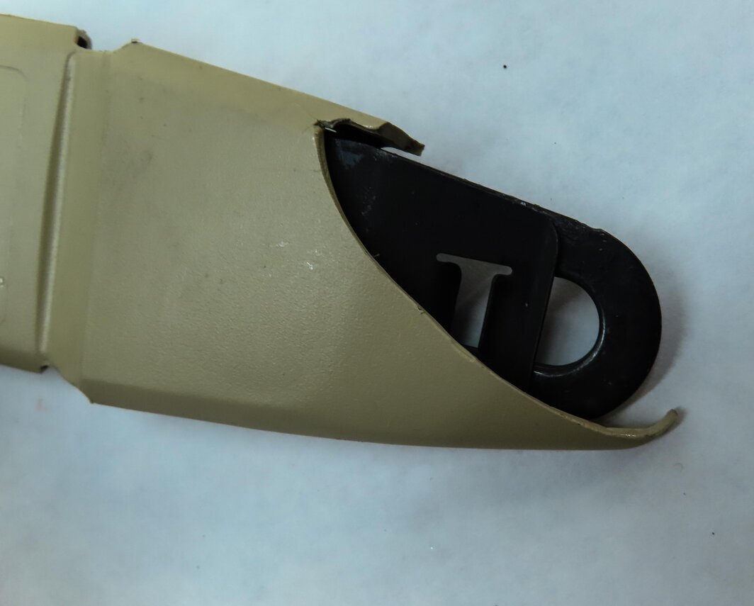 Thumbnail 5: 2012-2017 AUDI A6 S6 (C7) RIGHT FRONT PASSENGER SEATBELT RETRACTOR (BEIGE)