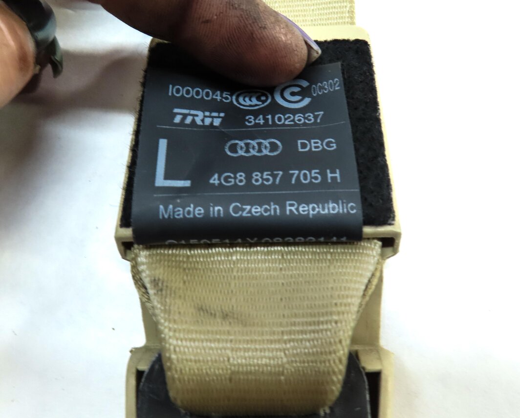 Thumbnail 4: 2012-2017 AUDI A6 S6 (C7) LEFT FRONT DRIVER SEATBELT RETRACTOR (BEIGE)