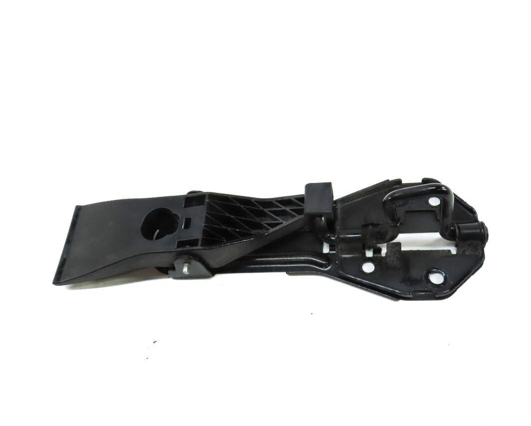 Thumbnail 2: 2015 AUDI A6 (C7) HOOD SAFETY CATCH HOOK STRIKER w/ RELEASE LEVER 4G0823480