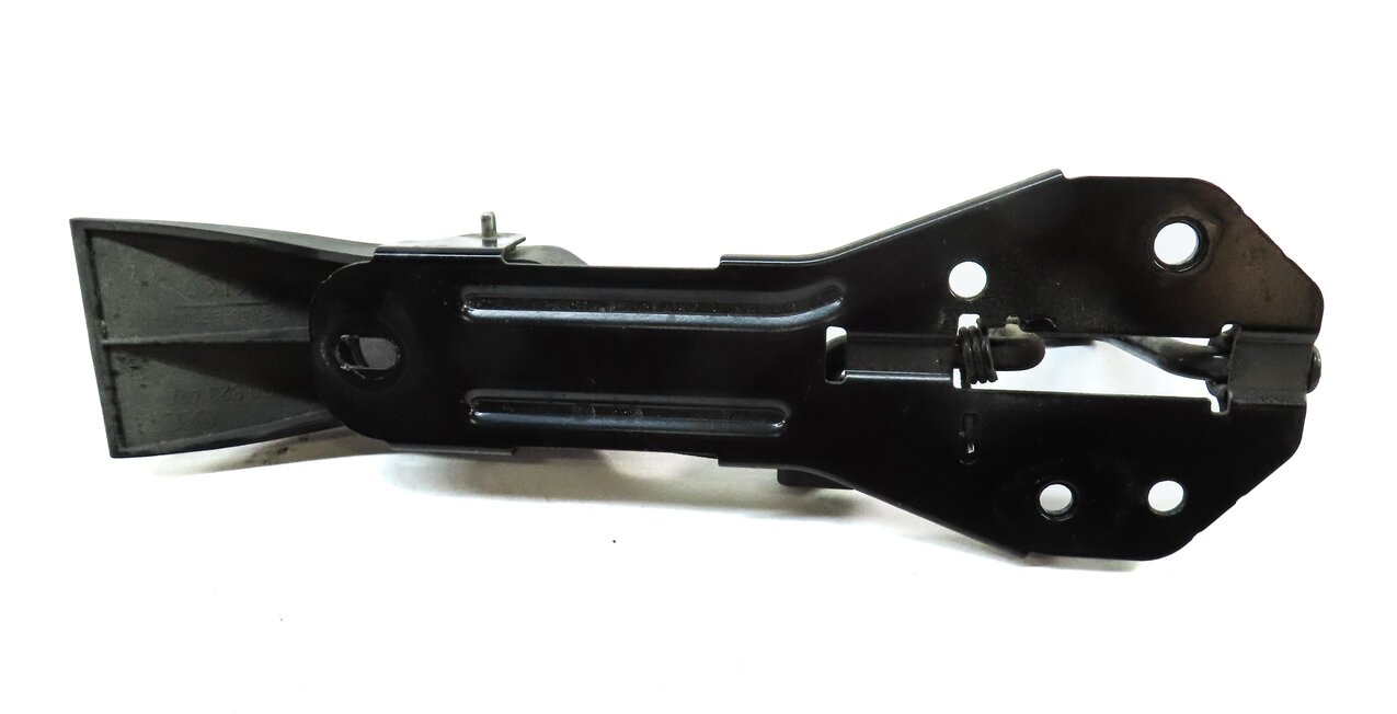 Thumbnail 6: 2015 AUDI A6 (C7) HOOD SAFETY CATCH HOOK STRIKER w/ RELEASE LEVER 4G0823480
