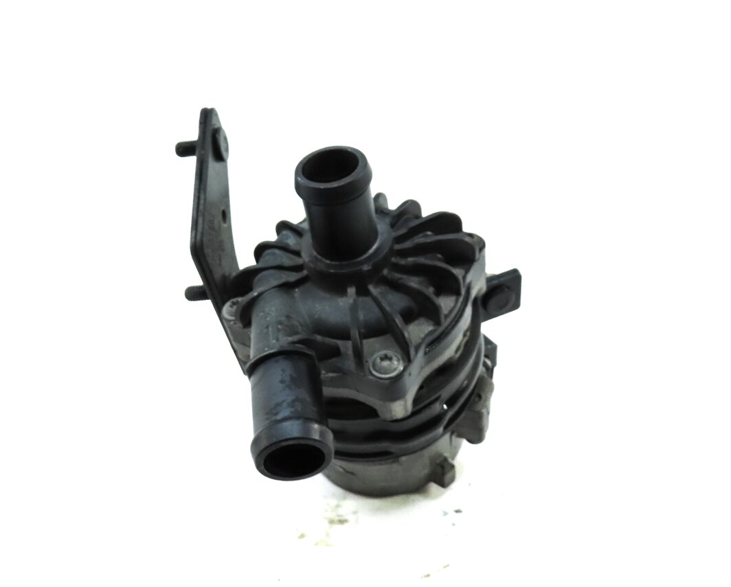 Thumbnail 5: 2015 AUDI A6 (C7) 3.0L SUPER CTUA ENGINE AUXILIARY WATER PUMP 8K0965567