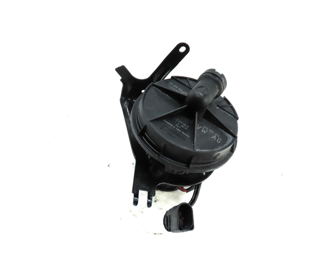 Thumbnail 3: 2015 AUDI A6 (C7) 3.0L SUPER CTUA ENGINE SMOG PUMP 079959231A